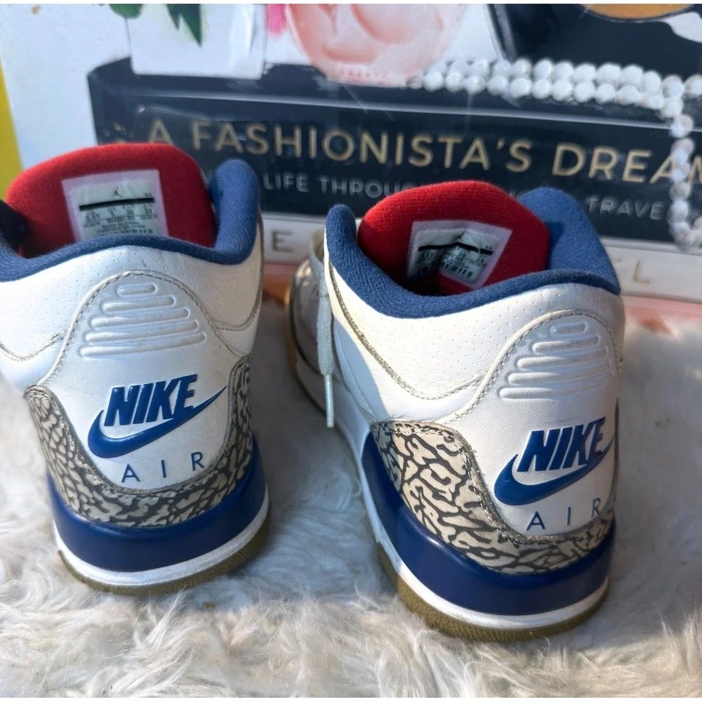 Nike Air Jordan 3 Retro International Flight White Blue Red 136064-140 Size 5.5Y
